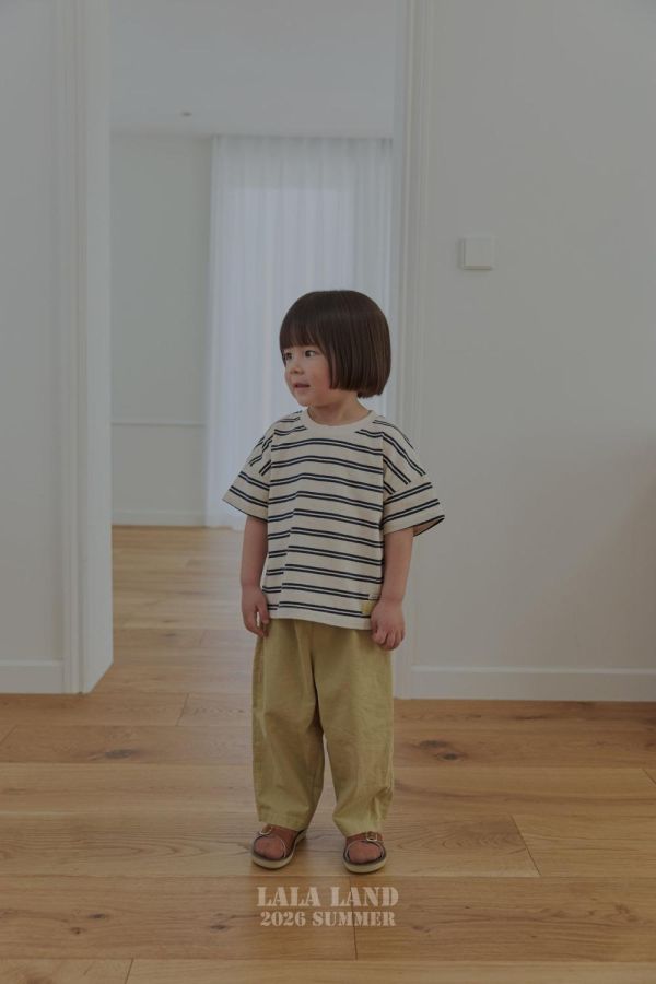 口袋標籤休閒長褲 韓國童裝,男童夏裝,中性童裝,童裝推薦,2026夏季童裝,男童穿搭,韓系童裝,中性穿搭,韓國代購