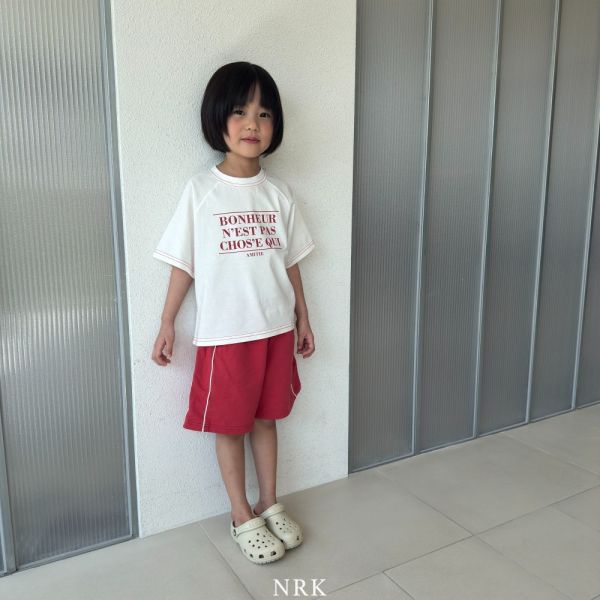 法文詩籤短袖套裝 韓國童裝,質感童裝,童裝推薦,韓系風格,男女童裝,韓風穿搭,韓國代購,韓國空運,親子穿搭