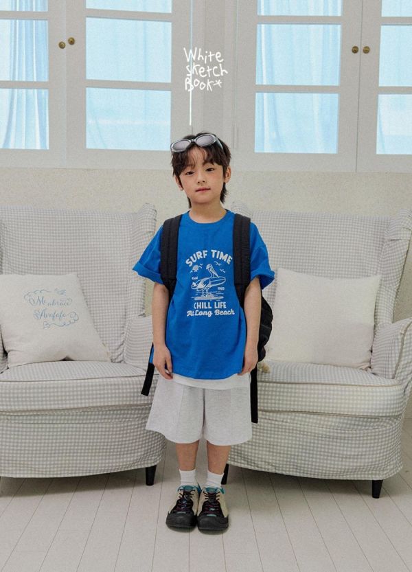 多色中線運動短褲 韓國童裝,男童夏裝,中性童裝,童裝推薦,2026夏季童裝,男童穿搭,韓系童裝,中性穿搭,韓國代購