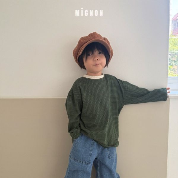 跳色滾邊細條紋長袖上衣 韓國童裝,男童秋裝,中性童裝,韓系童裝推薦,2025秋季童裝,韓國男童新款,中性風男童穿搭,秋季男童服飾推薦,小男友穿搭