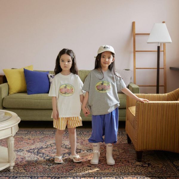 水果印花短袖上衣 韓國童裝,男童夏裝,中性童裝,童裝推薦,2026夏季童裝,男童穿搭,韓系童裝,中性穿搭,韓國代購