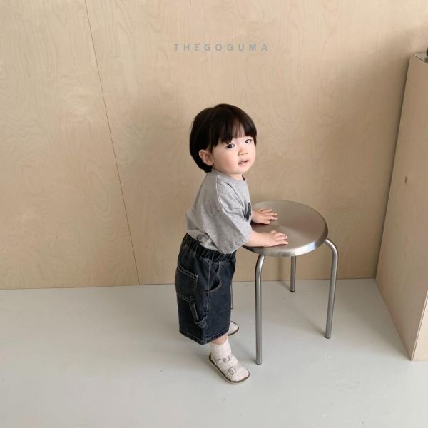 工裝牛仔五分短褲 韓國童裝,男童夏裝,中性童裝,童裝推薦,2026夏季童裝,男童穿搭,韓系童裝,中性穿搭,韓國代購