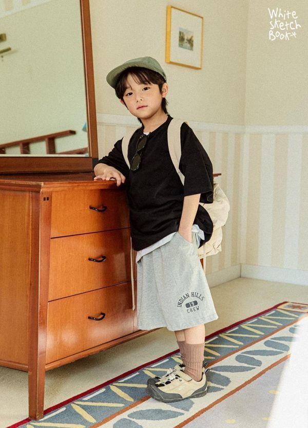 多色素面百搭短袖上衣15-17 韓國童裝,男童夏裝,中性童裝,童裝推薦,2026夏季童裝,男童穿搭,韓系童裝,中性穿搭,韓國代購