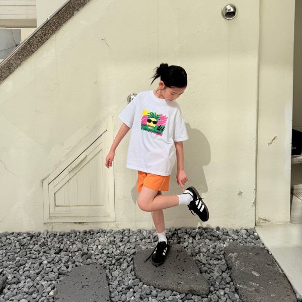 龐克鳳梨短袖上衣 韓國童裝,質感童裝,童裝推薦,韓系風格,男女童裝,韓風穿搭,韓國代購,韓國空運