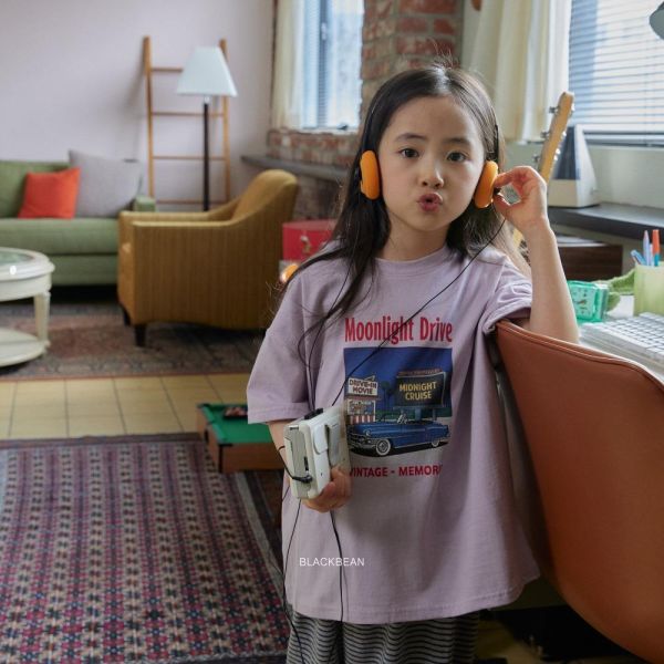 美國公路照片短袖上衣 韓國童裝,男童夏裝,中性童裝,童裝推薦,2026夏季童裝,男童穿搭,韓系童裝,中性穿搭,韓國代購