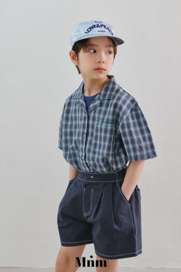 翻領格紋短袖襯衫 韓國童裝,男童夏裝,中性童裝,童裝推薦,2026夏季童裝,男童穿搭,韓系童裝,中性穿搭,韓國代購