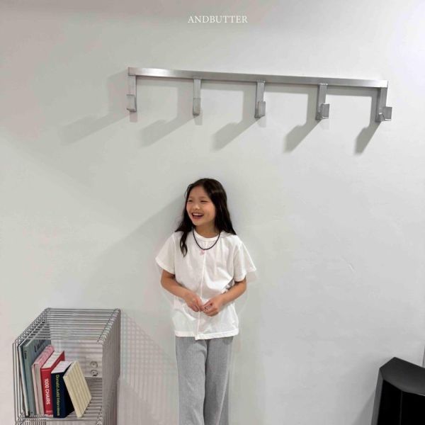 基礎中線短袖上衣 韓國童裝,男童夏裝,中性童裝,童裝推薦,2026夏季童裝,男童穿搭,韓系童裝,中性穿搭,韓國代購