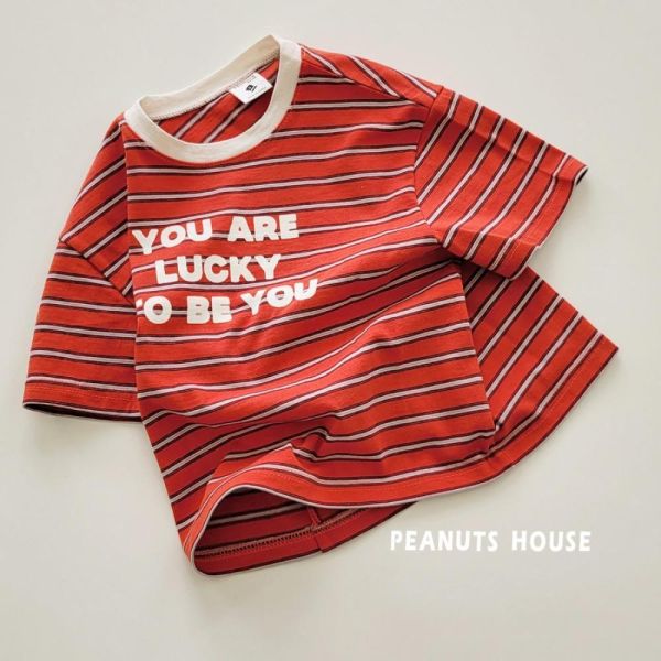 字母條紋短袖上衣 韓國童裝,男童夏裝,中性童裝,童裝推薦,2026夏季童裝,男童穿搭,韓系童裝,中性穿搭,韓國代購