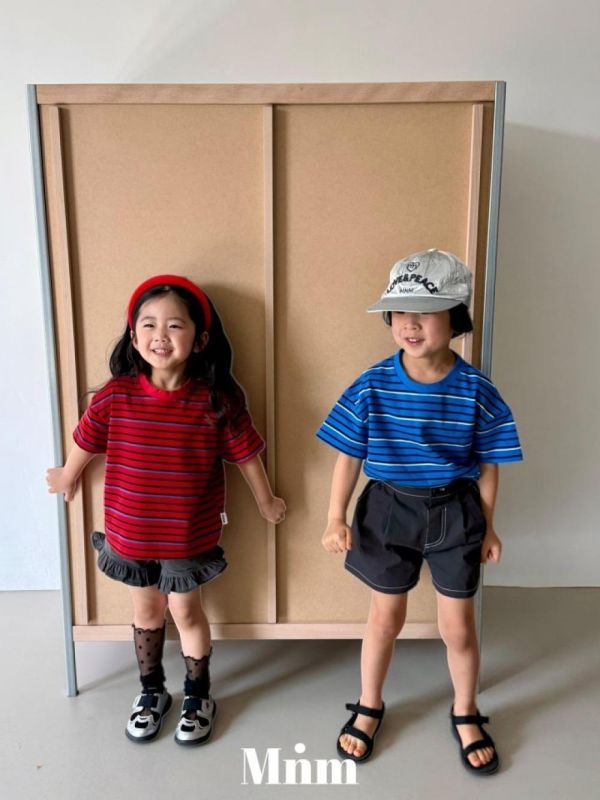 基礎條紋短袖上衣 韓國童裝,男童夏裝,中性童裝,童裝推薦,2026夏季童裝,男童穿搭,韓系童裝,中性穿搭,韓國代購