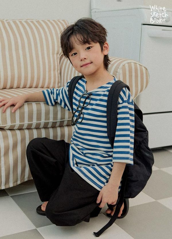 船領條紋七分短袖上衣 韓國童裝,男童夏裝,中性童裝,童裝推薦,2026夏季童裝,男童穿搭,韓系童裝,中性穿搭,韓國代購