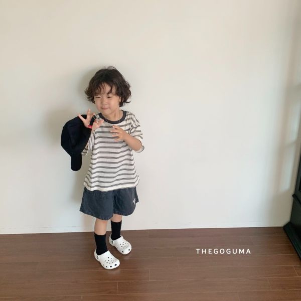 跳色百搭條紋短袖上衣 韓國童裝,質感童裝,童裝推薦,韓系風格,男女童裝,韓風穿搭,韓國代購,韓國空運,親子穿搭