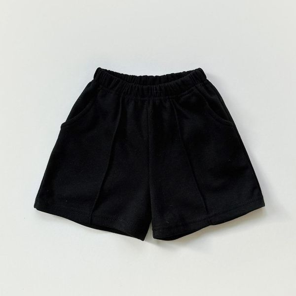 多色中線運動短褲 韓國童裝,男童夏裝,中性童裝,童裝推薦,2026夏季童裝,男童穿搭,韓系童裝,中性穿搭,韓國代購