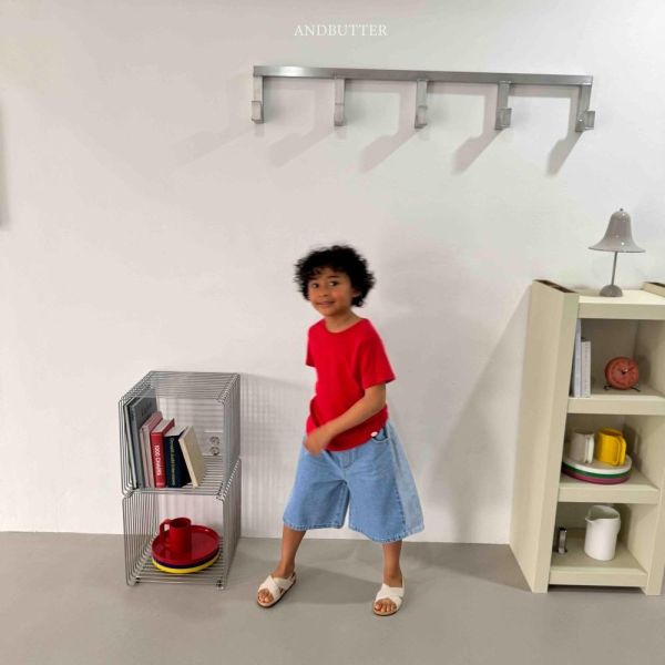 插片牛仔百慕達短褲 韓國童裝,男童夏裝,中性童裝,童裝推薦,2026夏季童裝,男童穿搭,韓系童裝,中性穿搭,韓國代購