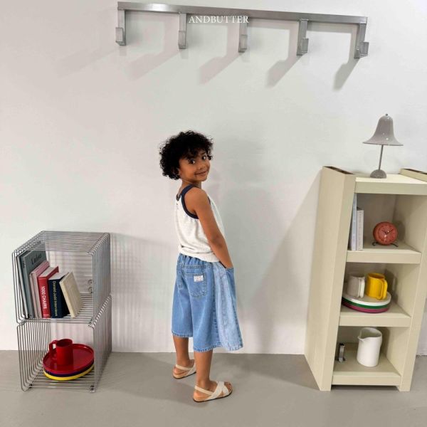 插片牛仔百慕達短褲 韓國童裝,男童夏裝,中性童裝,童裝推薦,2026夏季童裝,男童穿搭,韓系童裝,中性穿搭,韓國代購