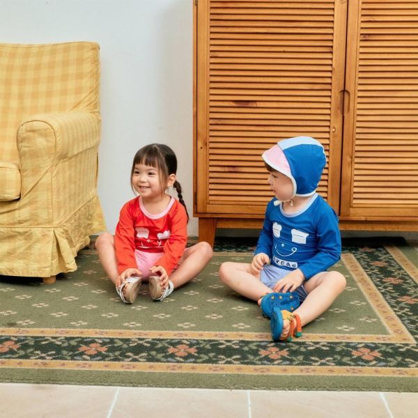 吐司插畫泳衣套裝 韓國童裝,男童夏裝,中性童裝,童裝推薦,2026夏季童裝,男童穿搭,韓系童裝,中性穿搭,韓國代購