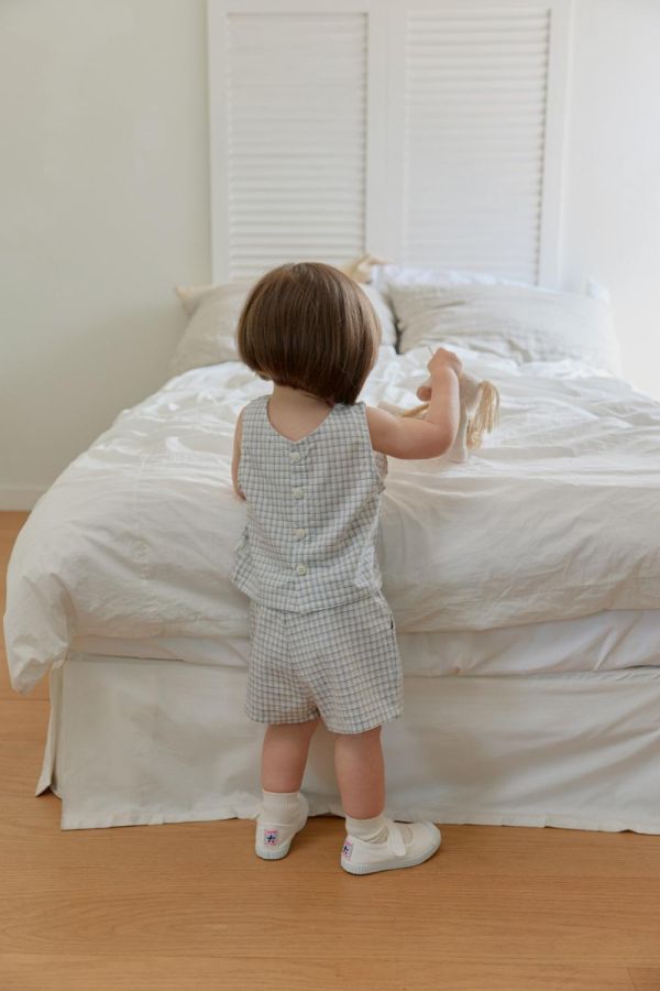 MINI格紋休閒短褲 韓國童裝,男童夏裝,中性童裝,童裝推薦,2026夏季童裝,男童穿搭,韓系童裝,中性穿搭,韓國代購