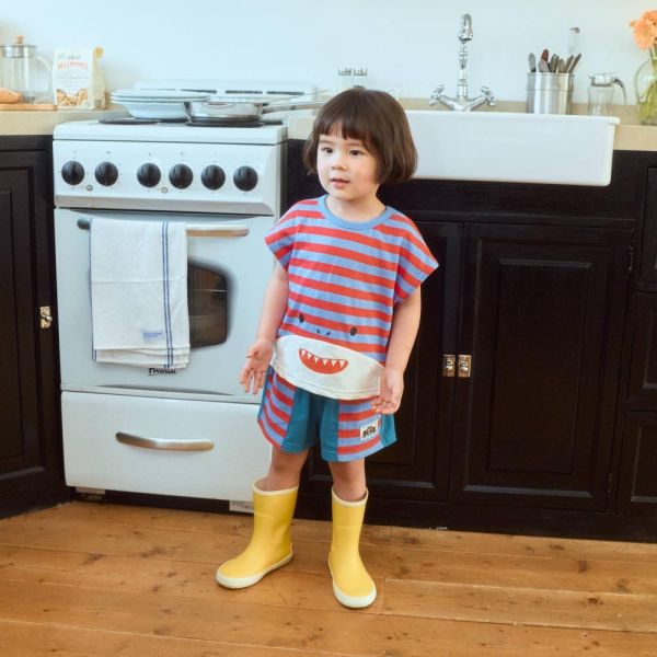 繽紛拼接條紋棉短褲 韓國童裝,男童夏裝,中性童裝,童裝推薦,2026夏季童裝,男童穿搭,韓系童裝,中性穿搭,韓國代購