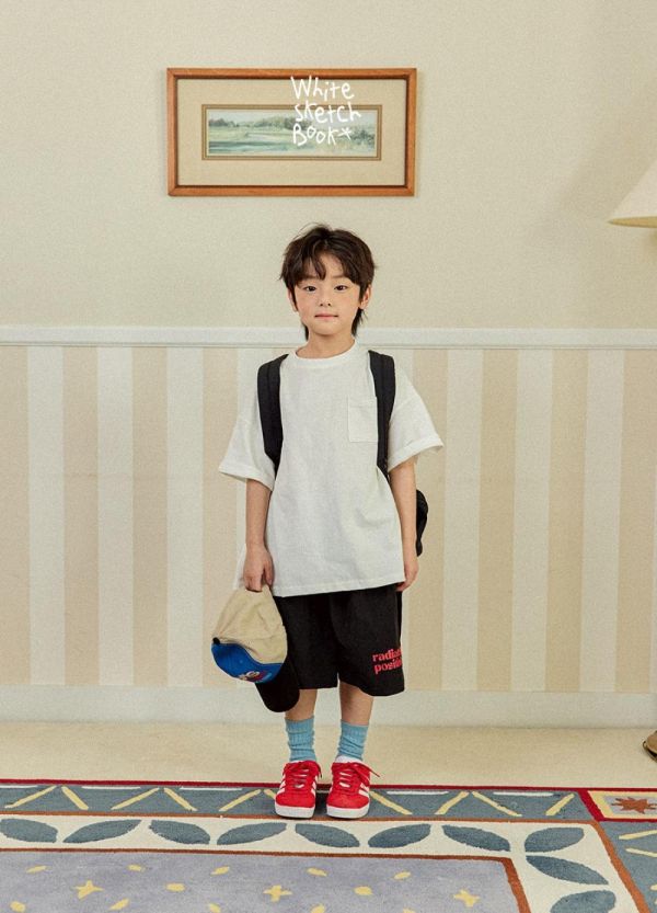 字母笑臉速乾休閒短褲 韓國童裝,男童夏裝,中性童裝,童裝推薦,2026夏季童裝,男童穿搭,韓系童裝,中性穿搭,韓國代購