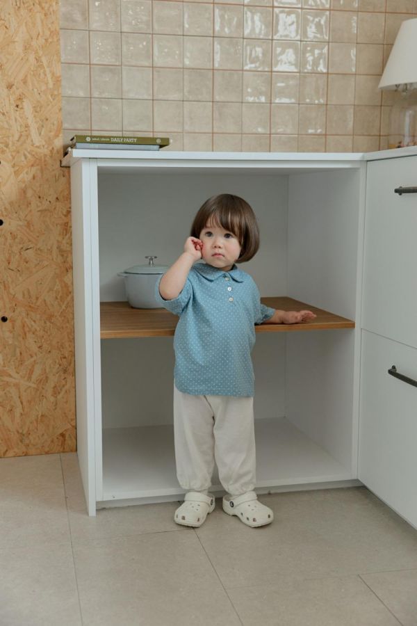 波點圓領短袖上衣 韓國童裝,男童夏裝,中性童裝,童裝推薦,2026夏季童裝,男童穿搭,韓系童裝,中性穿搭,韓國代購