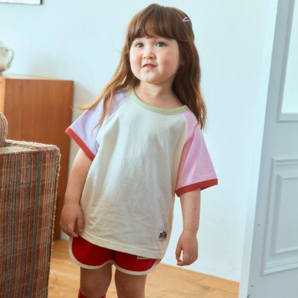 裝色拼接短袖上衣 韓國童裝,男童夏裝,中性童裝,童裝推薦,2026夏季童裝,男童穿搭,韓系童裝,中性穿搭,韓國代購