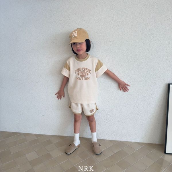 美式運動短袖套裝 韓國童裝,質感童裝,童裝推薦,韓系風格,男女童裝,韓風穿搭,韓國代購,韓國空運,親子穿搭