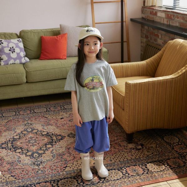 水果印花短袖上衣 韓國童裝,男童夏裝,中性童裝,童裝推薦,2026夏季童裝,男童穿搭,韓系童裝,中性穿搭,韓國代購
