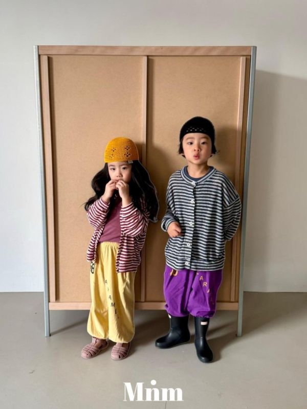 條紋坑條針織罩衫外套 韓國童裝,男童夏裝,中性童裝,童裝推薦,2026夏季童裝,男童穿搭,韓系童裝,中性穿搭,韓國代購