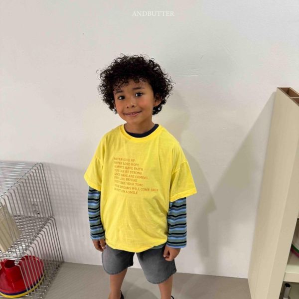 英文短文短袖上衣 韓國童裝,男童夏裝,中性童裝,童裝推薦,2026夏季童裝,男童穿搭,韓系童裝,中性穿搭,韓國代購