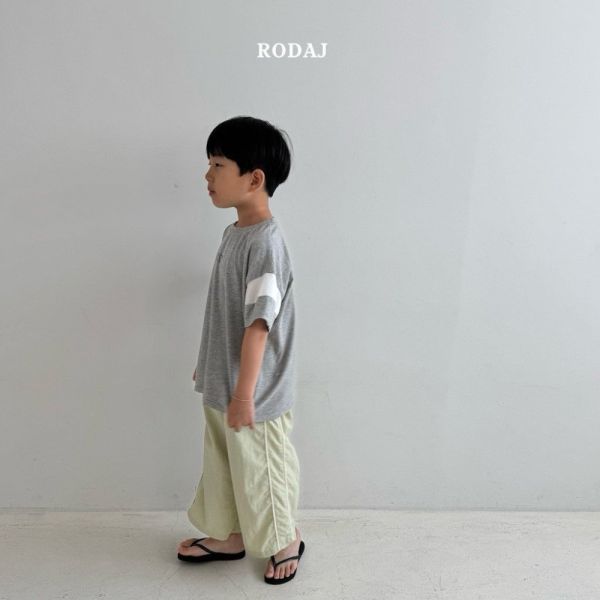 STAY網布拼接短袖上衣 韓國童裝,質感童裝,童裝推薦,韓系風格,男女童裝,韓風穿搭,韓國代購,韓國空運,親子穿搭