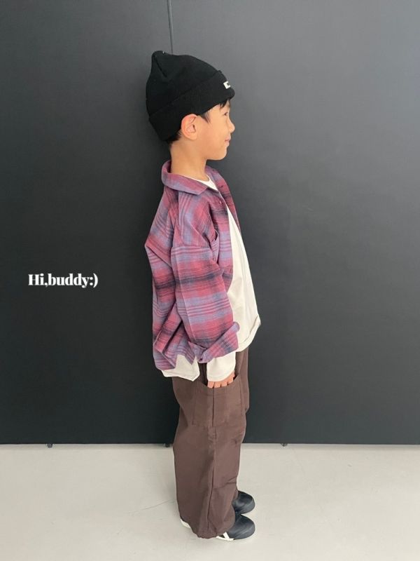 美式層次格紋翻領襯衫 韓國童裝,男童秋裝,中性童裝,韓系童裝推薦,2025秋季童裝,韓國男童新款,中性風男童穿搭,秋季男童服飾推薦,小男友穿搭