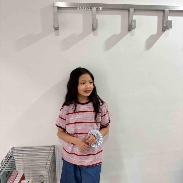 千層條紋短袖上衣 韓國童裝,男童夏裝,中性童裝,童裝推薦,2026夏季童裝,男童穿搭,韓系童裝,中性穿搭,韓國代購