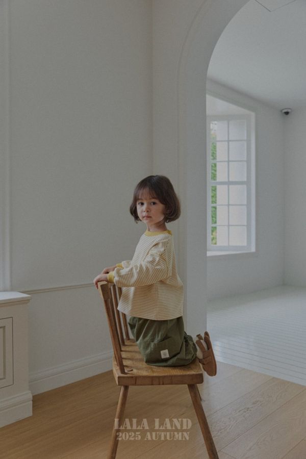 工裝風縮口休閒長褲 韓國童裝,男童秋裝,中性童裝,韓系童裝推薦,2025秋季童裝,韓國男童新款,中性風男童穿搭,秋季男童服飾推薦,小男友穿搭