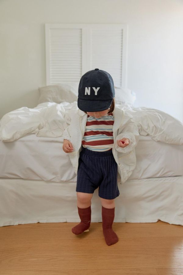 雙色條紋削肩背心 韓國童裝,男童夏裝,中性童裝,童裝推薦,2026夏季童裝,男童穿搭,韓系童裝,中性穿搭,韓國代購