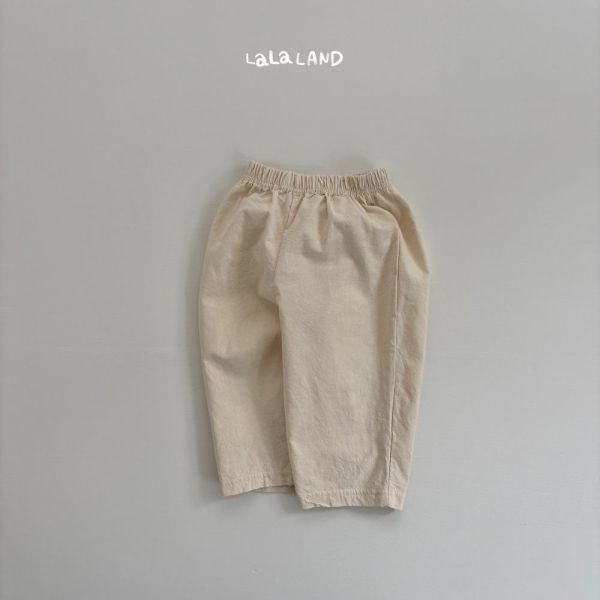 口袋標籤休閒長褲 韓國童裝,男童夏裝,中性童裝,童裝推薦,2026夏季童裝,男童穿搭,韓系童裝,中性穿搭,韓國代購