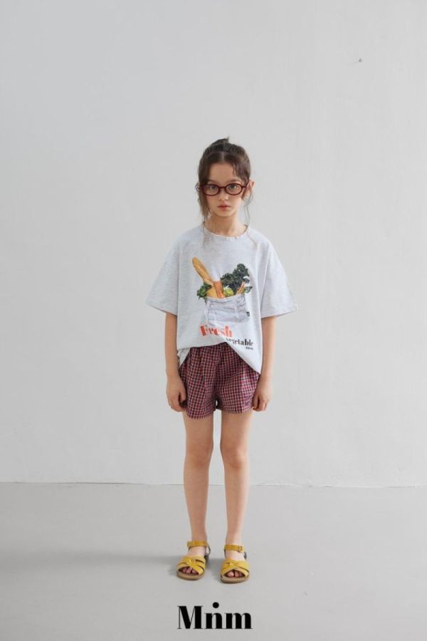 超市購物照片短袖上衣 韓國童裝,男童夏裝,中性童裝,童裝推薦,2026夏季童裝,男童穿搭,韓系童裝,中性穿搭,韓國代購