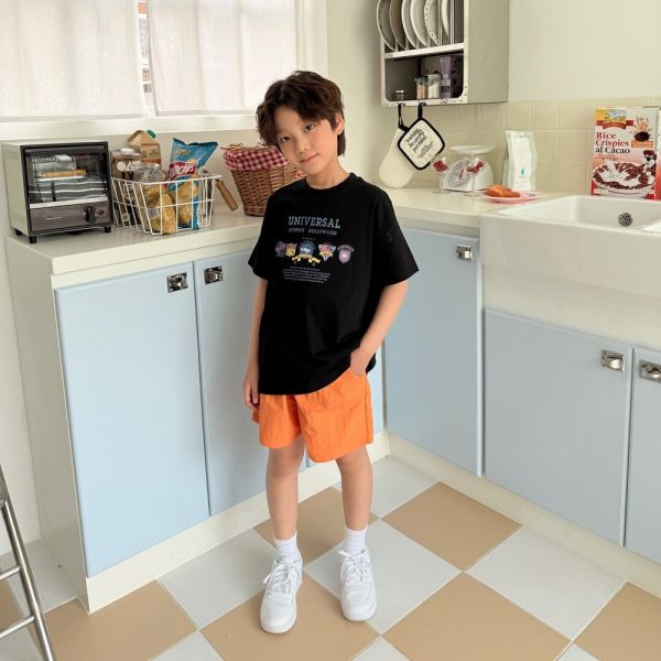 美式主題徽章短袖上衣 韓國童裝,質感童裝,童裝推薦,韓系風格,男女童裝,韓風穿搭,韓國代購,韓國空運