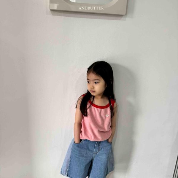 跳色滾邊肩帶背心 韓國童裝,男童夏裝,中性童裝,童裝推薦,2026夏季童裝,男童穿搭,韓系童裝,中性穿搭,韓國代購