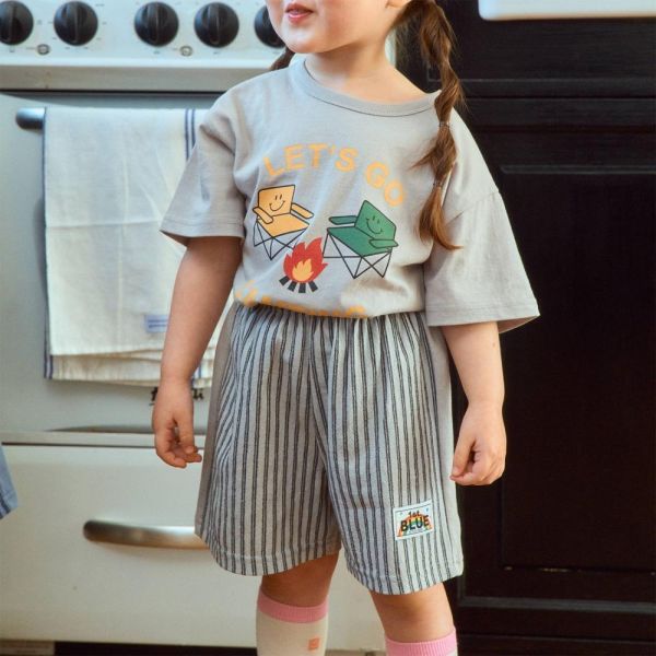 直條紋拼接棉麻短褲 韓國童裝,男童夏裝,中性童裝,童裝推薦,2026夏季童裝,男童穿搭,韓系童裝,中性穿搭,韓國代購