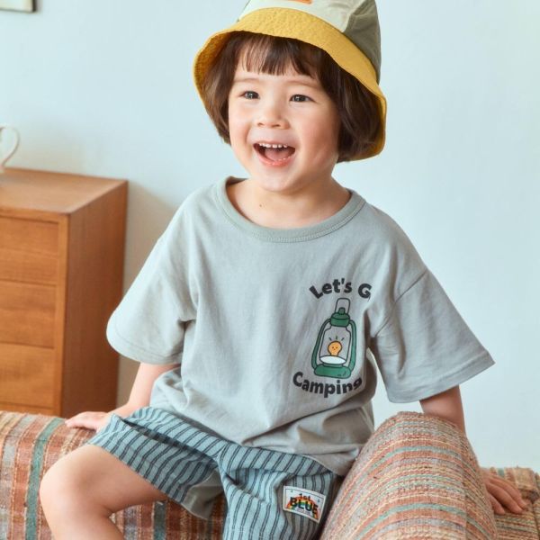 露營風短袖上衣 韓國童裝,男童夏裝,中性童裝,童裝推薦,2026夏季童裝,男童穿搭,韓系童裝,中性穿搭,韓國代購