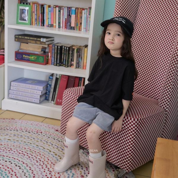 輕鬆格紋短袖套裝 韓國童裝,男童夏裝,中性童裝,童裝推薦,2026夏季童裝,男童穿搭,韓系童裝,中性穿搭,韓國代購