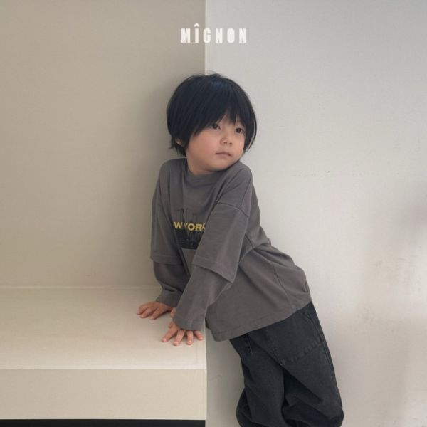 城市照片假兩件長袖上衣 韓國童裝,男童秋裝,中性童裝,韓系童裝推薦,2025秋季童裝,韓國男童新款,中性風男童穿搭,秋季男童服飾推薦,小男友穿搭