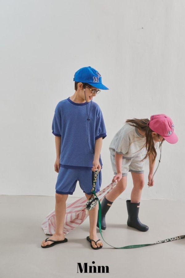 鬆餅格休閒運動套裝 韓國童裝,男童夏裝,中性童裝,童裝推薦,2026夏季童裝,男童穿搭,韓系童裝,中性穿搭,韓國代購