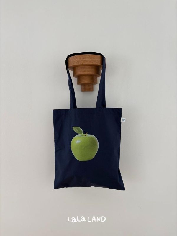 水果購物袋 韓國童裝,男童夏裝,中性童裝,童裝推薦,2026夏季童裝,男童穿搭,韓系童裝,中性穿搭,韓國代購