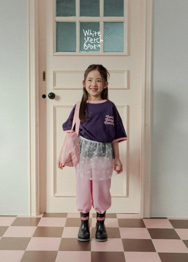 撞色滾邊子母短袖上衣 韓國童裝,男童夏裝,中性童裝,童裝推薦,2026夏季童裝,男童穿搭,韓系童裝,中性穿搭,韓國代購