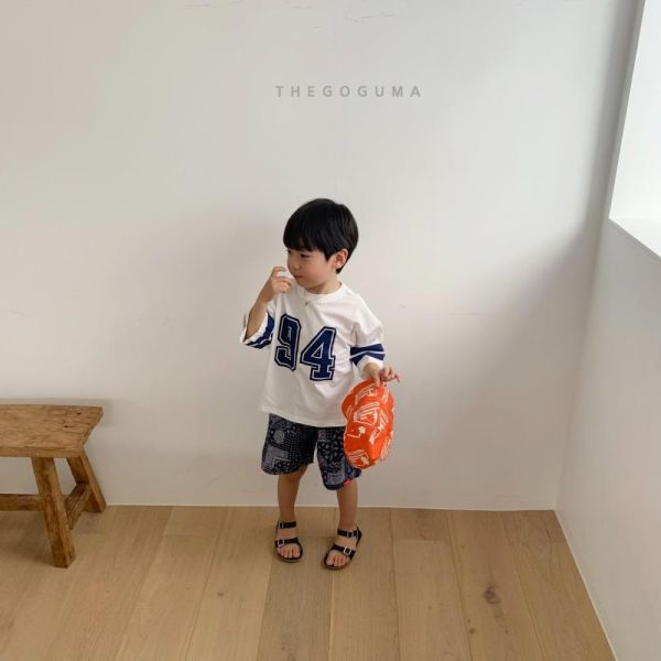 變形蟲圖騰休閒短褲 韓國童裝,男童夏裝,中性童裝,童裝推薦,2026夏季童裝,男童穿搭,韓系童裝,中性穿搭,韓國代購