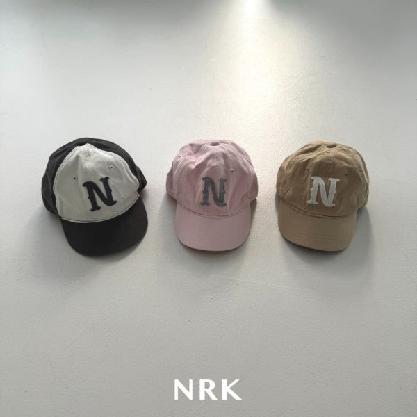 N字防曬棒球帽 韓國童裝,質感童裝,童裝推薦,韓系風格,男女童裝,韓風穿搭,韓國代購,韓國空運,親子穿搭