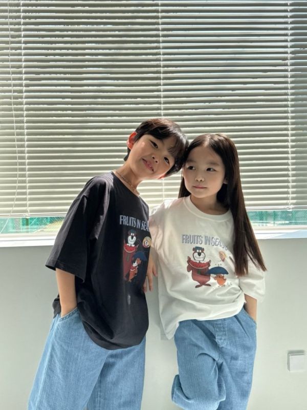 美式瑜珈熊短袖上衣 韓國童裝,質感童裝,童裝推薦,韓系風格,男女童裝,韓風穿搭,韓國代購,韓國空運,親子穿搭