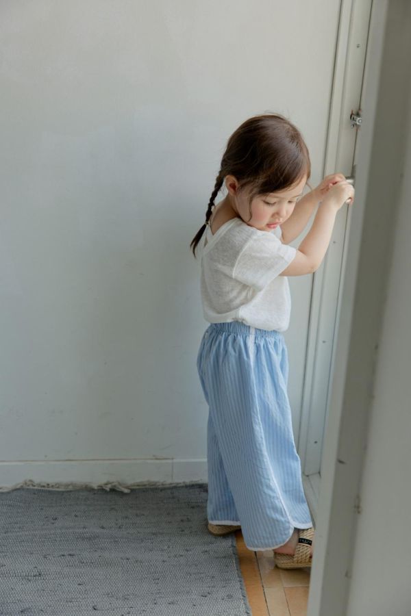 跳色滾邊條紋休閒長褲 韓國童裝,男童夏裝,中性童裝,童裝推薦,2026夏季童裝,男童穿搭,韓系童裝,中性穿搭,韓國代購