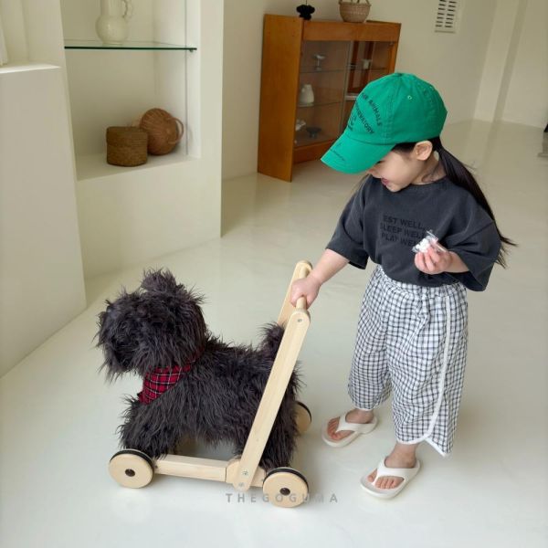 日系滾邊印花休閒長褲 韓國童裝,男童夏裝,中性童裝,童裝推薦,2026夏季童裝,男童穿搭,韓系童裝,中性穿搭,韓國代購