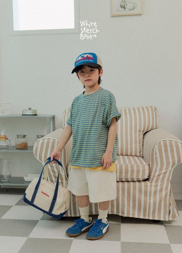 基礎條紋短袖上衣 韓國童裝,男童夏裝,中性童裝,童裝推薦,2026夏季童裝,男童穿搭,韓系童裝,中性穿搭,韓國代購